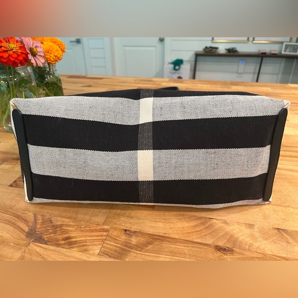 Authentic Burberry Coated Canvas Tote Bag - Picture 8 of 12